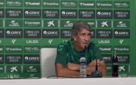 Pellegrini y su receta contra el Barça: «Hay que estar atentos, concentrados, intensos… Es un partido que no permite errores» Pellegrini y su receta contra el Barça: «Hay que estar atentos, concentrados, intensos… Es un partido que no permite errores»