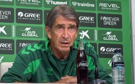 Pellegrini pone fecha a la vuelta de Cucho Hernández con el derbi a la vista y explica el problema de Antony: «Le está faltando esa definición final por un exceso de ansiedad» Pellegrini pone fecha a la vuelta de Cucho Hernández con el derbi a la vista y explica el problema de Antony: «Le está faltando esa definición final por un exceso de ansiedad»