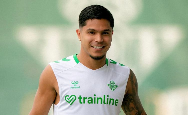 La «ilusión» de Cucho Hernández por la Champions y un objetivo personal: «Tengo en mente una cifra de goles» La «ilusión» de Cucho Hernández por la Champions y un objetivo personal: «Tengo en mente una cifra de goles»