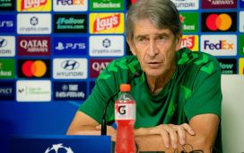 Pellegrini lamenta el estado de La Cartuja y analiza las rotaciones en el Betis: «Sin duda, Parrott es mejor que Cucho para recibir al Feyenoord…» Pellegrini lamenta el estado de La Cartuja y analiza las rotaciones en el Betis: «Sin duda, Parrott es mejor que Cucho para recibir al Feyenoord…»