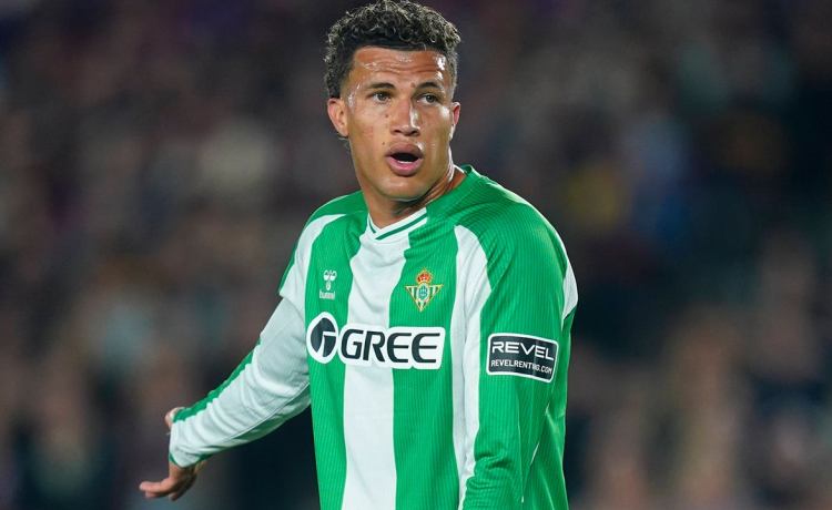 Impulso determinante para la salida de Nelson Deossa, criticado por su última reacción en el Betis Impulso determinante para la salida de Nelson Deossa, criticado por su última reacción en el Betis