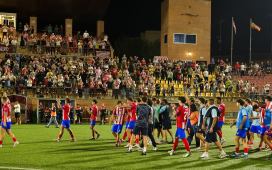 El Navalcarnero prepara con mimo la cita ante el Betis: guiños, camiseta especial, posible traslado… El Navalcarnero prepara con mimo la cita ante el Betis: guiños, camiseta especial, posible traslado…