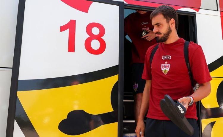 Manu Fajardo tacha a Jovan Milosevic de la lista de delanteros: el serbio se va al Braga Manu Fajardo tacha a Jovan Milosevic de la lista de delanteros: el serbio se va al Braga