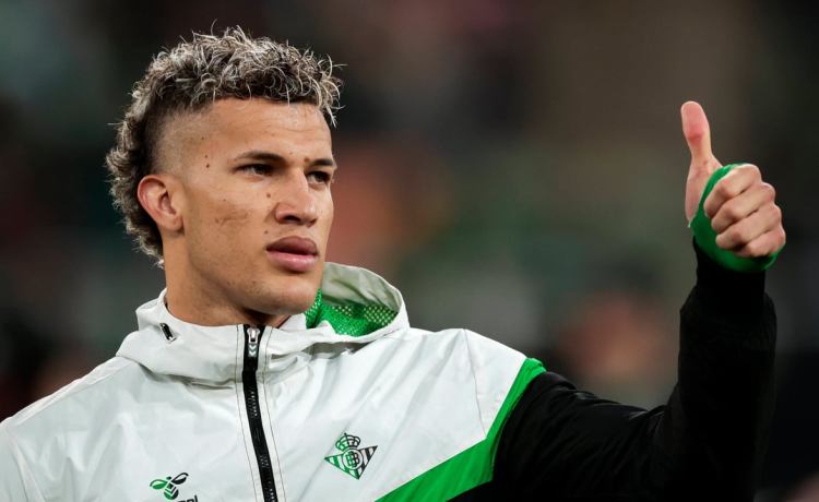 Deossa habla de la Champions como objetivo, sueña con el 2×1 y mira al derbi ante el Sevilla: «Hay que ganarlo, sí o sí» Deossa habla de la Champions como objetivo, sueña con el 2×1 y mira al derbi ante el Sevilla: «Hay que ganarlo, sí o sí»