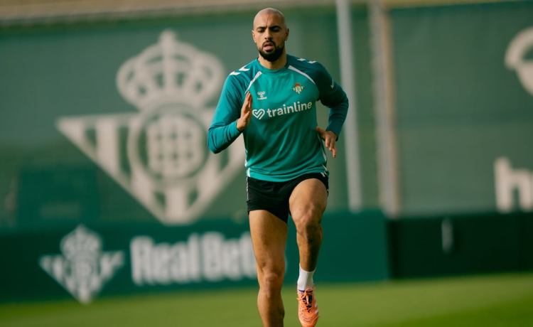 Amrabat celebra las sensaciones positivas tras su primer entrenamiento con el Betis: «Ha sido un día muy bueno» Amrabat celebra las sensaciones positivas tras su primer entrenamiento con el Betis: «Ha sido un día muy bueno»