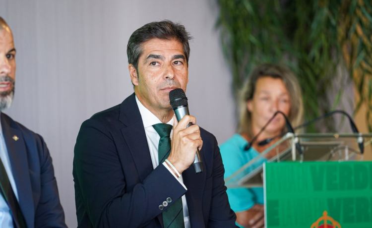 Ángel Haro: «Somos todo lo ambiciosos que podemos; siempre agotamos al máximo el límite salarial» Ángel Haro: «Somos todo lo ambiciosos que podemos; siempre agotamos al máximo el límite salarial»