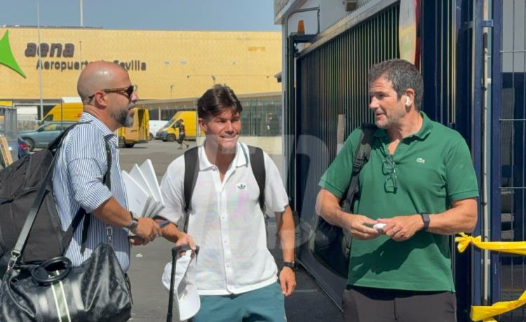 Fran García ya viaja a Alemania: su cláusula, el dorsal elegido y la llamativa despedida de Bellingham Fran García ya viaja a Alemania: su cláusula, el dorsal elegido y la llamativa despedida de Bellingham