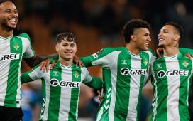 Antony lanza un mensaje al Betis con Natan y Deossa: «Quédate» Antony lanza un mensaje al Betis con Natan y Deossa: «Quédate»