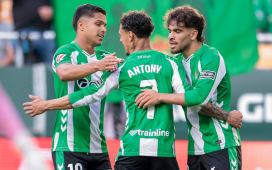 El Betis lo tiene en su mano: qué necesita para jugar la Champions, el dineral que podría ingresar y el premio extra para su cantera El Betis lo tiene en su mano: qué necesita para jugar la Champions, el dineral que podría ingresar y el premio extra para su cantera