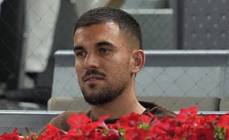 Míchel y el Ajax modifican sus preferencias mientras que Dani Ceballos prioriza al Betis Míchel y el Ajax modifican sus preferencias mientras que Dani Ceballos prioriza al Betis