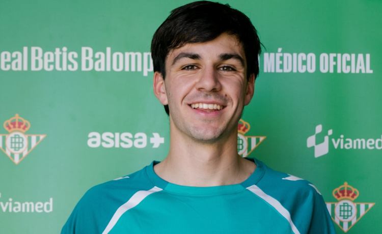 Discreta despedida de Gonzalo Petit, una pregunta por resolver en el Betis Discreta despedida de Gonzalo Petit, una pregunta por resolver en el Betis