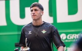 El Betis vuelve a chocar contra la justicia deportiva y se resigna: acata la sanción a Facundo Bernal, ratificada por el Comité de Apelación El Betis vuelve a chocar contra la justicia deportiva y se resigna: acata la sanción a Facundo Bernal, ratificada por el Comité de Apelación