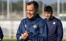 Los números del Milagro Fragoso en el Betis: quien no arriesga no gana Los números del Milagro Fragoso en el Betis: quien no arriesga no gana