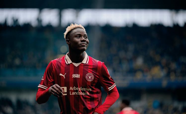 El Betis contacta de nuevo por Franculino Djú y el Midtjylland le pone precio: un fichaje de récord histórico El Betis contacta de nuevo por Franculino Djú y el Midtjylland le pone precio: un fichaje de récord histórico