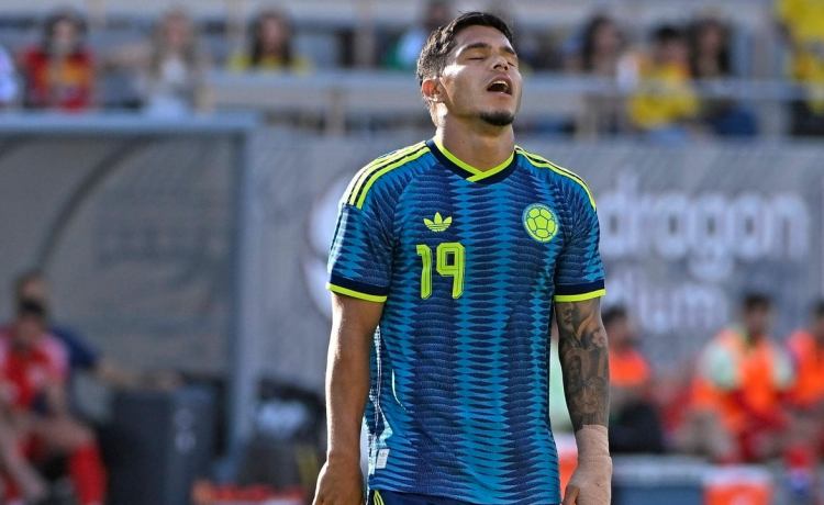 Cucho Hernández, decisivo con Colombia, se vuelve viral en el Mundial: «Esto es dejar la vida por tu país» Cucho Hernández, decisivo con Colombia, se vuelve viral en el Mundial: «Esto es dejar la vida por tu país»