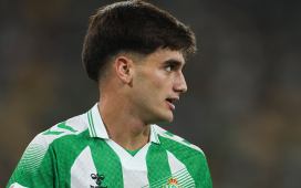 El frenazo a Morante en el Betis dispara las críticas y las voces que reprochan la postura de Pellegrini El frenazo a Morante en el Betis dispara las críticas y las voces que reprochan la postura de Pellegrini