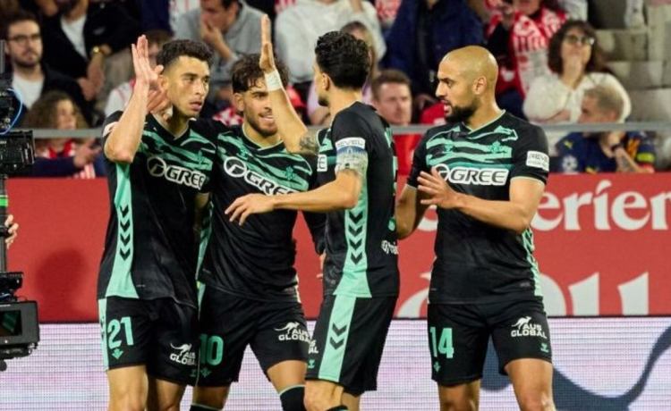 Girona 2-3 Real Betis: Dulce bálsamo para cicatrizar las heridas verdiblancas Girona 2-3 Real Betis: Dulce bálsamo para cicatrizar las heridas verdiblancas