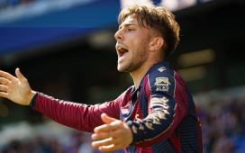 El Betis comunica a Iker Losada la decisión de Pellegrini para el proyecto de Champions El Betis comunica a Iker Losada la decisión de Pellegrini para el proyecto de Champions