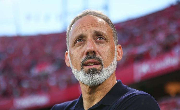 Matarazzo: «Esa es la pregunta… ¿Qué queremos mañana? ¿Queremos demostrar que somos mejores que el Betis?» Matarazzo: «Esa es la pregunta… ¿Qué queremos mañana? ¿Queremos demostrar que somos mejores que el Betis?»