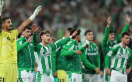 El Betis vuela en Champions: altísimas posibilidades estadísticas de clasificación, un dineral asegurado y el enésimo récord de Pellegrini El Betis vuela en Champions: altísimas posibilidades estadísticas de clasificación, un dineral asegurado y el enésimo récord de Pellegrini