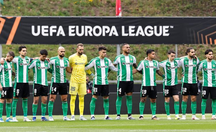 Cañizares le da un palo y al mismo tiempo una caricia al Betis: «Tiene una oportunidad histórica en Europa» Cañizares le da un palo y al mismo tiempo una caricia al Betis: «Tiene una oportunidad histórica en Europa»