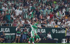 El Betis activa la Operación Cartuja: seis partidos en un mes entre LaLiga y la Champions League El Betis activa la Operación Cartuja: seis partidos en un mes entre LaLiga y la Champions League