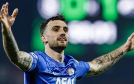 Troy Parrot aparece de nuevo en la órbita del Betis: anuncian contactos con el AZ Alkmaar Troy Parrot aparece de nuevo en la órbita del Betis: anuncian contactos con el AZ Alkmaar