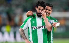 Las lágrimas de Isco por alcanzar la Champions con el Betis y la respuesta a su temida retirada: «Anda que no le queda fútbol» Las lágrimas de Isco por alcanzar la Champions con el Betis y la respuesta a su temida retirada: «Anda que no le queda fútbol»