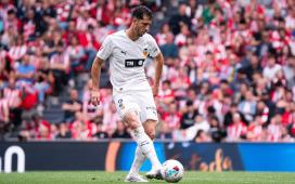 Guido Rodríguez vuelve a ser oficialmente jugador del Valencia Guido Rodríguez vuelve a ser oficialmente jugador del Valencia