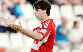 Petit resurge de inmediato y cuadra la cuentas del Betis con una media significativa Petit resurge de inmediato y cuadra la cuentas del Betis con una media significativa