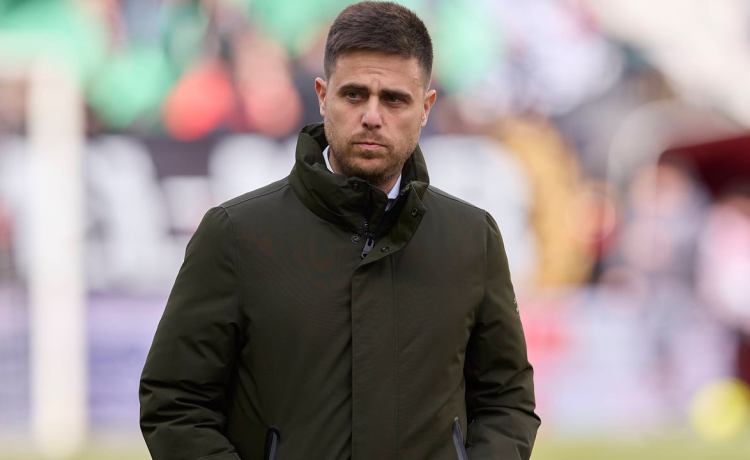 Alessio Lisci se reitera con el penalti de Catena en Mendizorroza: «Seguimos teniendo la misma duda» Alessio Lisci se reitera con el penalti de Catena en Mendizorroza: «Seguimos teniendo la misma duda»