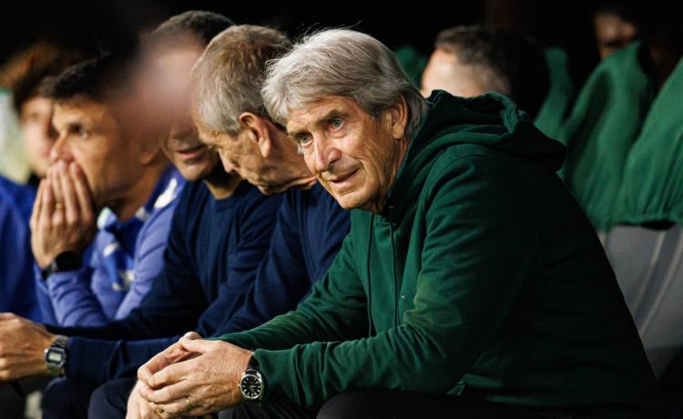 Manuel Pellegrini, tras la goleada al Panathinaikos, sigue cauto sobre Isco: «Ojalá así sea» Manuel Pellegrini, tras la goleada al Panathinaikos, sigue cauto sobre Isco: «Ojalá así sea»