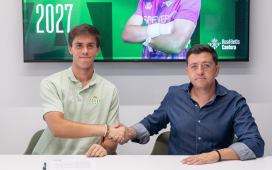 Álvaro de Pablo: fichaje oficial y manos a la obra en el filial… y el primer equipo Álvaro de Pablo: fichaje oficial y manos a la obra en el filial… y el primer equipo