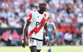 El Betis se frota las manos con Nobel Mendy: los clubes que llaman a su puerta y la posible ganancia El Betis se frota las manos con Nobel Mendy: los clubes que llaman a su puerta y la posible ganancia
