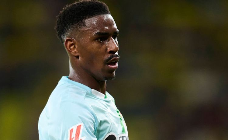 Junior Firpo, el ‘último’ de Pellegrini en su regreso al Betis Junior Firpo, el ‘último’ de Pellegrini en su regreso al Betis