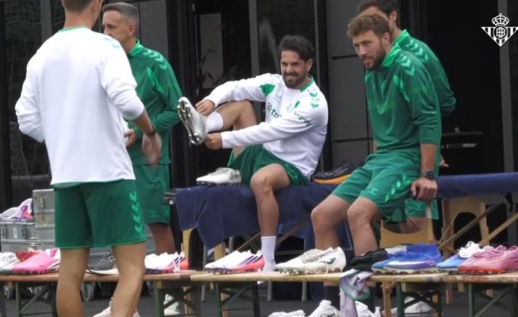 El Real Betis se ejercita por primera vez en Alemania El Real Betis se ejercita por primera vez en Alemania