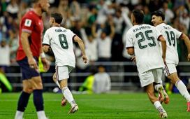 Los halagos de Javier Aguirre a Álvaro Fidalgo: «Está muy metido y merecía jugar» Los halagos de Javier Aguirre a Álvaro Fidalgo: «Está muy metido y merecía jugar»
