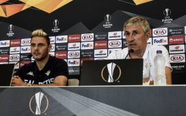 Quique Setién, exentrenador del Betis: «Le dije a Joaquín que se disculpase con el vestuario y nos invitase a comer» Quique Setién, exentrenador del Betis: «Le dije a Joaquín que se disculpase con el vestuario y nos invitase a comer»