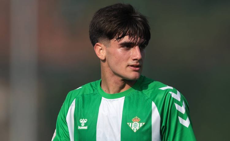 El Real Betis blinda a su nueva gran promesa: Morante, renovado El Real Betis blinda a su nueva gran promesa: Morante, renovado