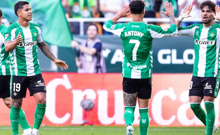 Puntos uno a uno del Real Betis en su duelo de LaLiga EA Sports ante el Oviedo: Los ‘jugones’ toman el mando Puntos uno a uno del Real Betis en su duelo de LaLiga EA Sports ante el Oviedo: Los ‘jugones’ toman el mando