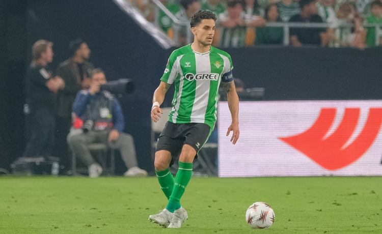 Bartra, al borde de las lágrimas tras la eliminación del Betis: «Es una de las noches más duras en estos años» Bartra, al borde de las lágrimas tras la eliminación del Betis: «Es una de las noches más duras en estos años»