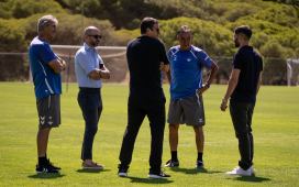 Un ninguno, el ‘Pupas’ y las anchas espaldas de los Manueles (Pellegrini y Fajardo) Un ninguno, el ‘Pupas’ y las anchas espaldas de los Manueles (Pellegrini y Fajardo)