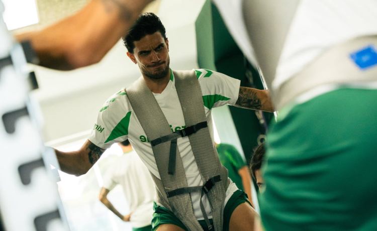 Las «ganas» de Bartra, su estado físico y el fichaje de Dani Ceballos: «Nada es fácil» Las «ganas» de Bartra, su estado físico y el fichaje de Dani Ceballos: «Nada es fácil»