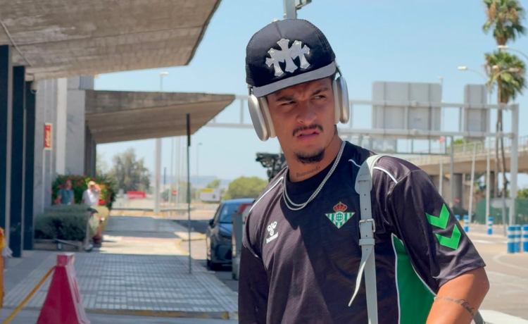 El Betis pone rumbo a Irlanda sin Iker Losada ni Petit, en la rampa de salida El Betis pone rumbo a Irlanda sin Iker Losada ni Petit, en la rampa de salida