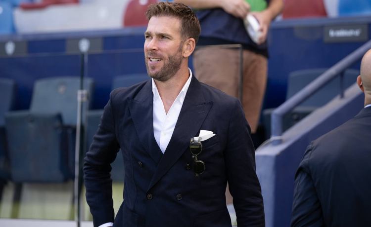 Adrián avisa al Betis sobre el Lille, señala un objetivo ambicioso en Champions y eleva a Valles: «Lograr cosas que aún no se han conseguido» Adrián avisa al Betis sobre el Lille, señala un objetivo ambicioso en Champions y eleva a Valles: «Lograr cosas que aún no se han conseguido»