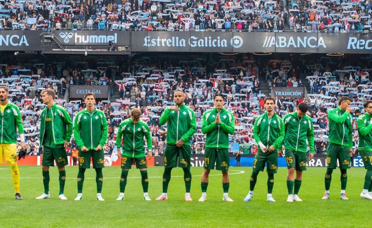 El Betis de Pellegrini resiste en lo más alto del podio y hace historia por su distancia con el líder El Betis de Pellegrini resiste en lo más alto del podio y hace historia por su distancia con el líder