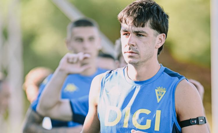 El Grito al Silencio de Gonzalo Petit: El Cádiz más barato sugiere un caro marrón para el Betis El Grito al Silencio de Gonzalo Petit: El Cádiz más barato sugiere un caro marrón para el Betis