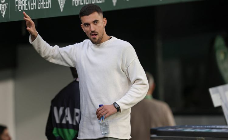 Pedro Curtido, presidente de la RFAF: «Claro que me gustaría ver a Dani Ceballos en el Betis» Pedro Curtido, presidente de la RFAF: «Claro que me gustaría ver a Dani Ceballos en el Betis»