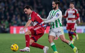 Tras el ‘no hay billetes’ del Colombino, el Granada ya espera al Betis con precios populares Tras el ‘no hay billetes’ del Colombino, el Granada ya espera al Betis con precios populares