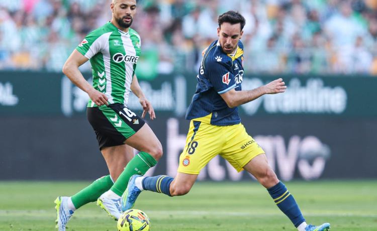 Edu Expósito responde a las acusaciones del Betis por las pérdidas de tiempo: «Pues normal» Edu Expósito responde a las acusaciones del Betis por las pérdidas de tiempo: «Pues normal»